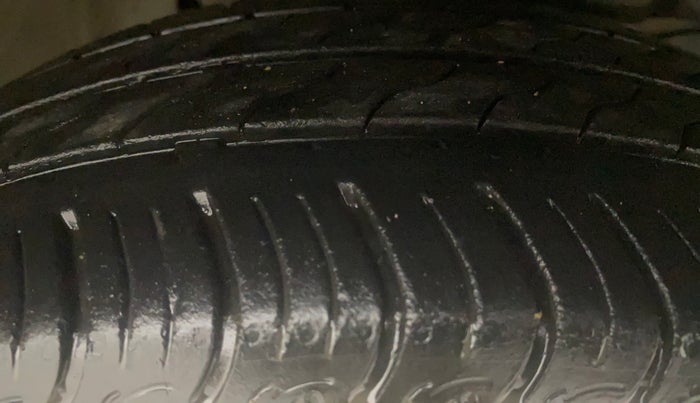 2022 Honda Amaze 1.2L I-VTEC VX CVT, Petrol, Automatic, 24,172 km, Right Front Tyre Tread