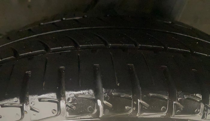 2022 Honda Amaze 1.2L I-VTEC VX CVT, Petrol, Automatic, 24,172 km, Left Rear Tyre Tread