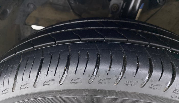 2021 Maruti Baleno DELTA PETROL 1.2, Petrol, Manual, 22,386 km, Left Front Tyre Tread