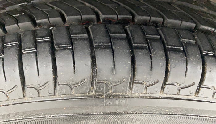 2019 Hyundai NEW SANTRO ERA EXECUTIVE, Petrol, Manual, 74,296 km, Left Front Tyre Tread