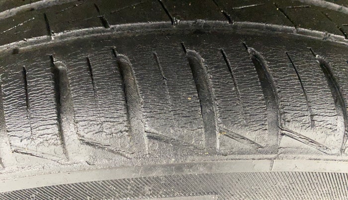 2019 Hyundai NEW SANTRO ERA EXECUTIVE, Petrol, Manual, 74,296 km, Right Rear Tyre Tread