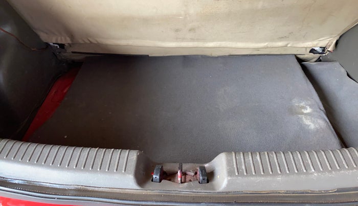 2012 Hyundai i10 MAGNA 1.1, Petrol, Manual, 66,074 km, Boot Inside