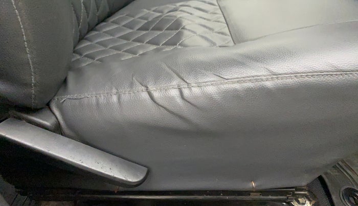 2013 Toyota Etios Liva G, Petrol, Manual, 79,965 km, Driver Side Adjustment Panel