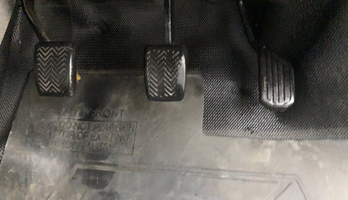 2013 Toyota Etios Liva G, Petrol, Manual, 79,965 km, Pedals