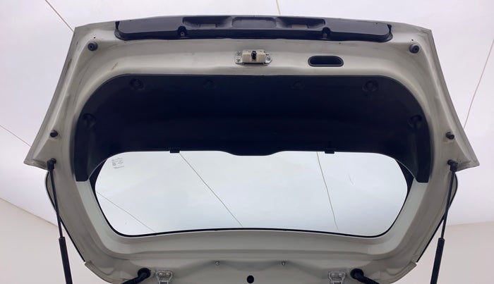 2014 Maruti Swift VDI, Diesel, Manual, 79,786 km, Boot Door Open