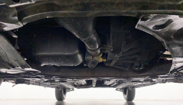 2014 Maruti Swift VDI, Diesel, Manual, 79,786 km, Front Underbody