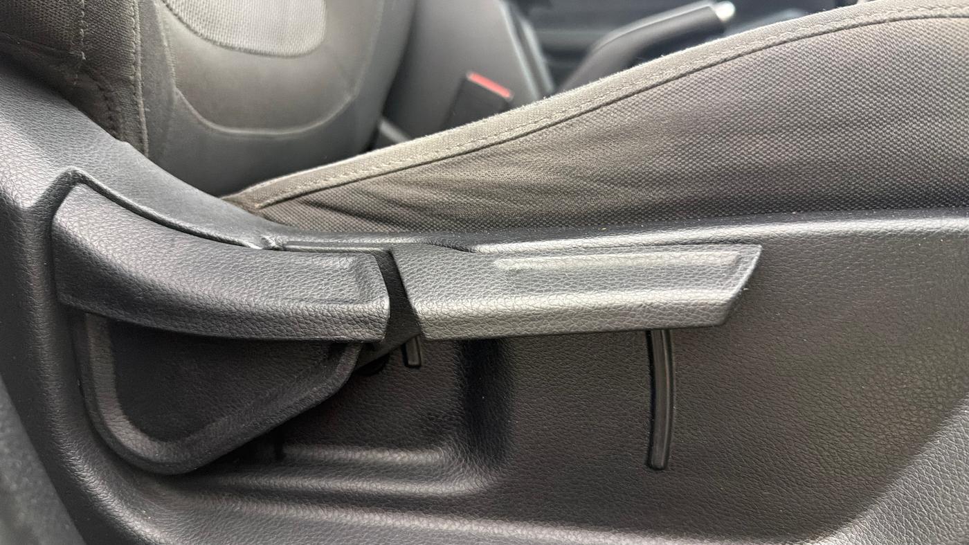 2019 KIA SELTOS HTK PLUS 1.5, Petrol, Manual, 60,118 km, Driver Side Adjustment Panel