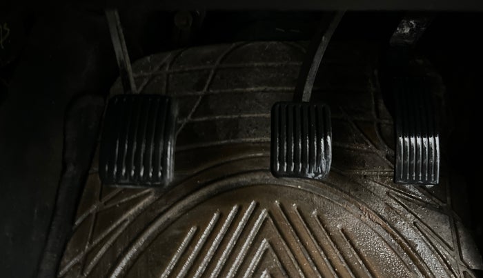 2015 Hyundai Grand i10 SPORTZ 1.2 KAPPA VTVT, CNG, Manual, 53,745 km, Pedals