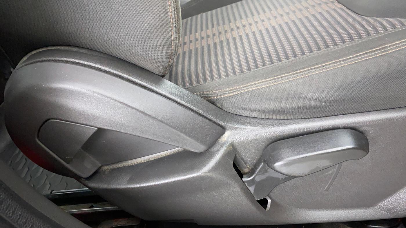 2018 Ford FREESTYLE TITANIUM 1.2 TI-VCT MT, Petrol, Manual, 51,338 km, Driver Side Adjustment Panel