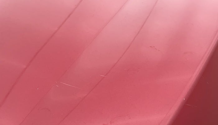 2018 Mahindra XUV500 W11, Diesel, Manual, 28,177 km, Bonnet (hood) - Minor scratches