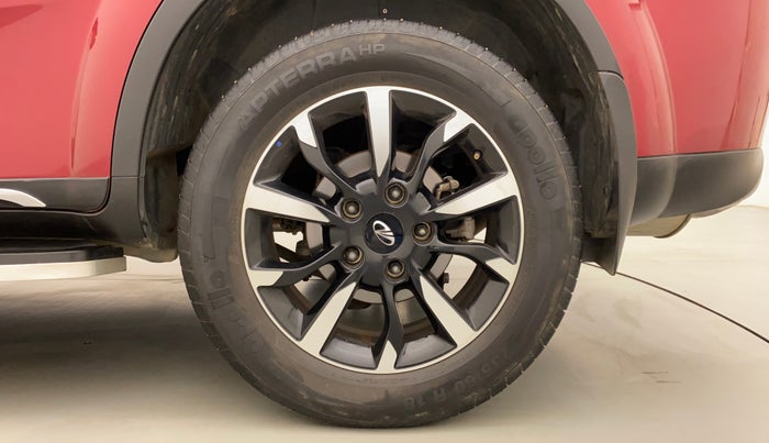 2018 Mahindra XUV500 W11, Diesel, Manual, 28,177 km, Left Rear Wheel