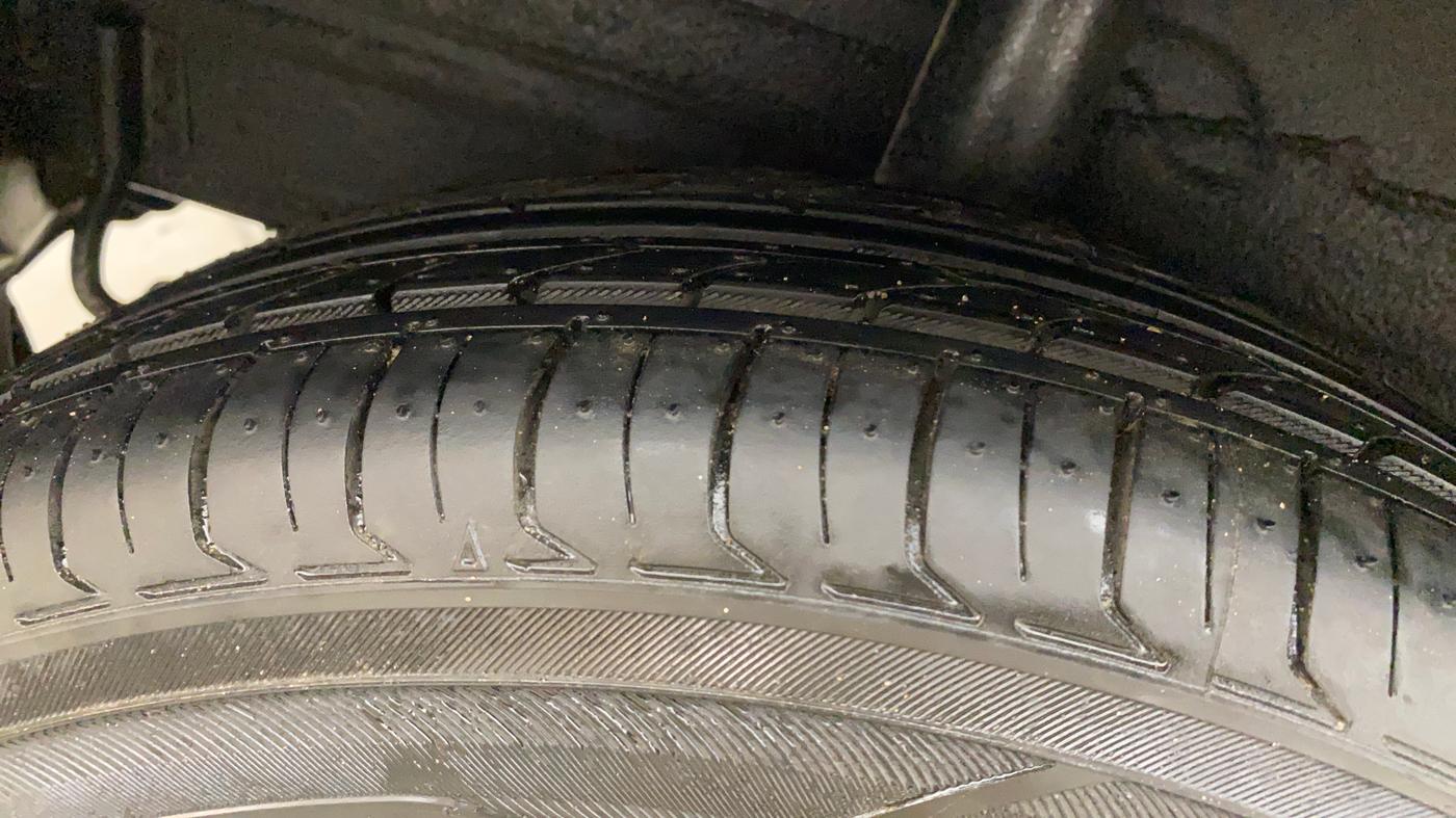 2018 Hyundai NEW SANTRO SPORTZ CNG, CNG, Manual, 54,174 km, Right Rear Tyre Tread