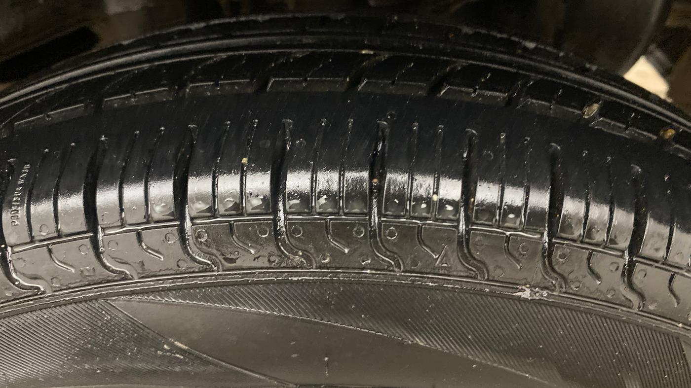 2016 Hyundai Eon ERA +, Petrol, Manual, 91,889 km, Left Rear Tyre Tread