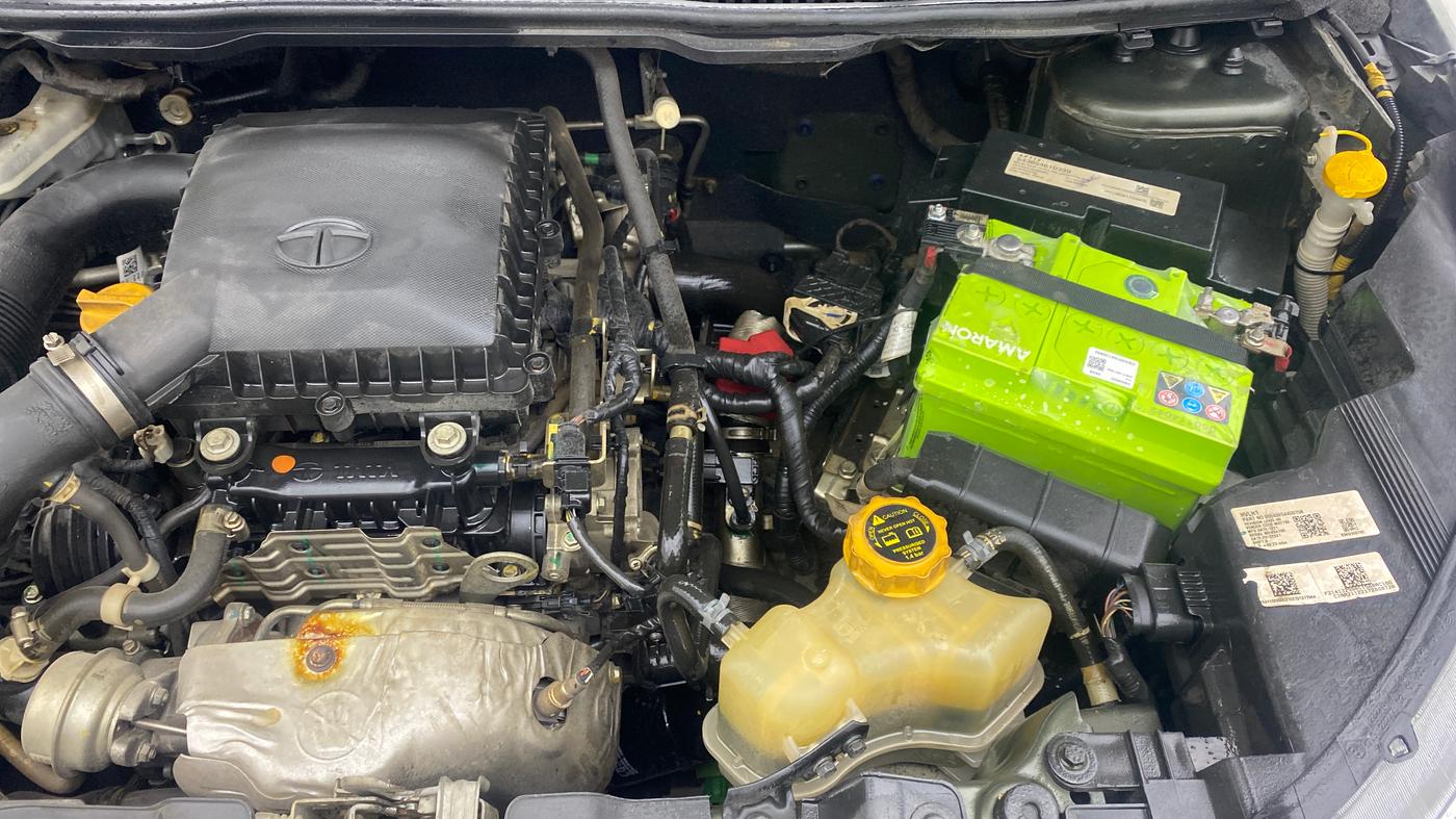2022 Tata NEXON XZA PLUS PETROL, Petrol, Automatic, 64,657 km, Engine View - Left