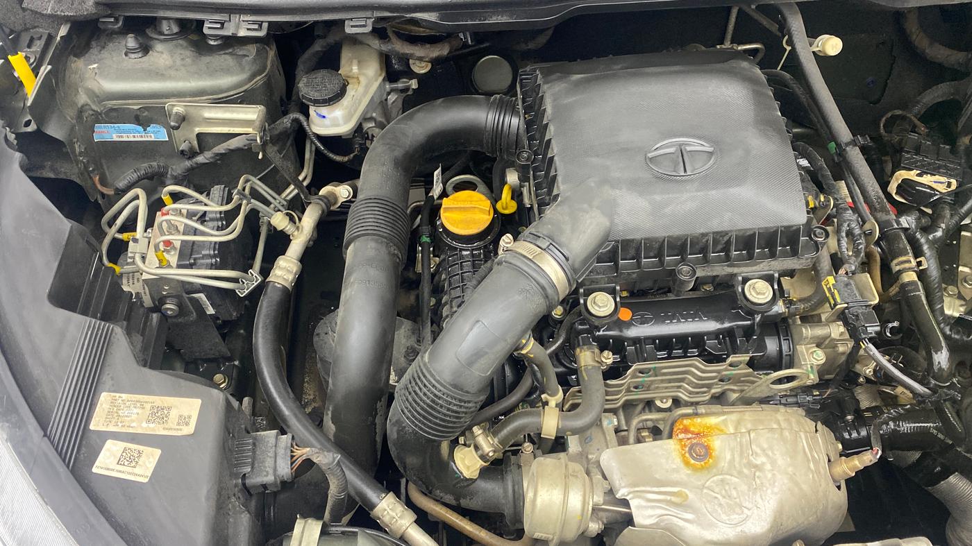 2022 Tata NEXON XZA PLUS PETROL, Petrol, Automatic, 64,657 km, Engine View - Right