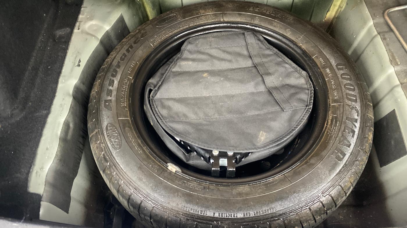 2022 Tata NEXON XZA PLUS PETROL, Petrol, Automatic, 64,657 km, Spare Tyre
