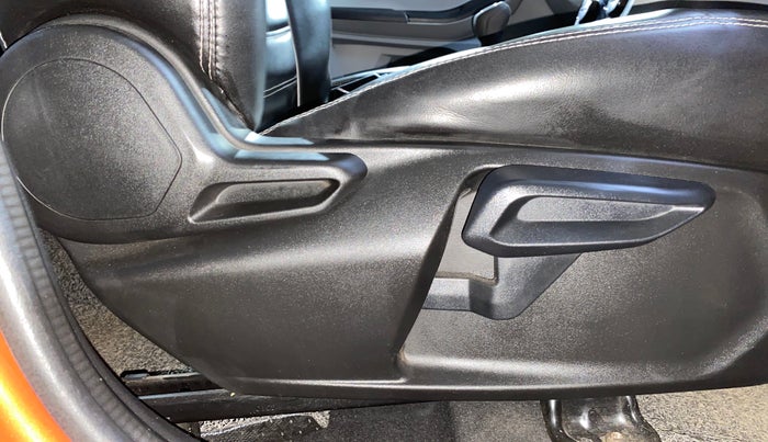 2021 Tata Tiago XZ PLUS DUAL TONE PETROL, Petrol, Manual, 22,635 km, Driver Side Adjustment Panel