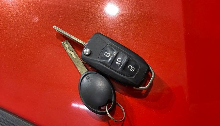 2021 Tata Tiago XZ PLUS DUAL TONE PETROL, Petrol, Manual, 22,635 km, Key Close Up