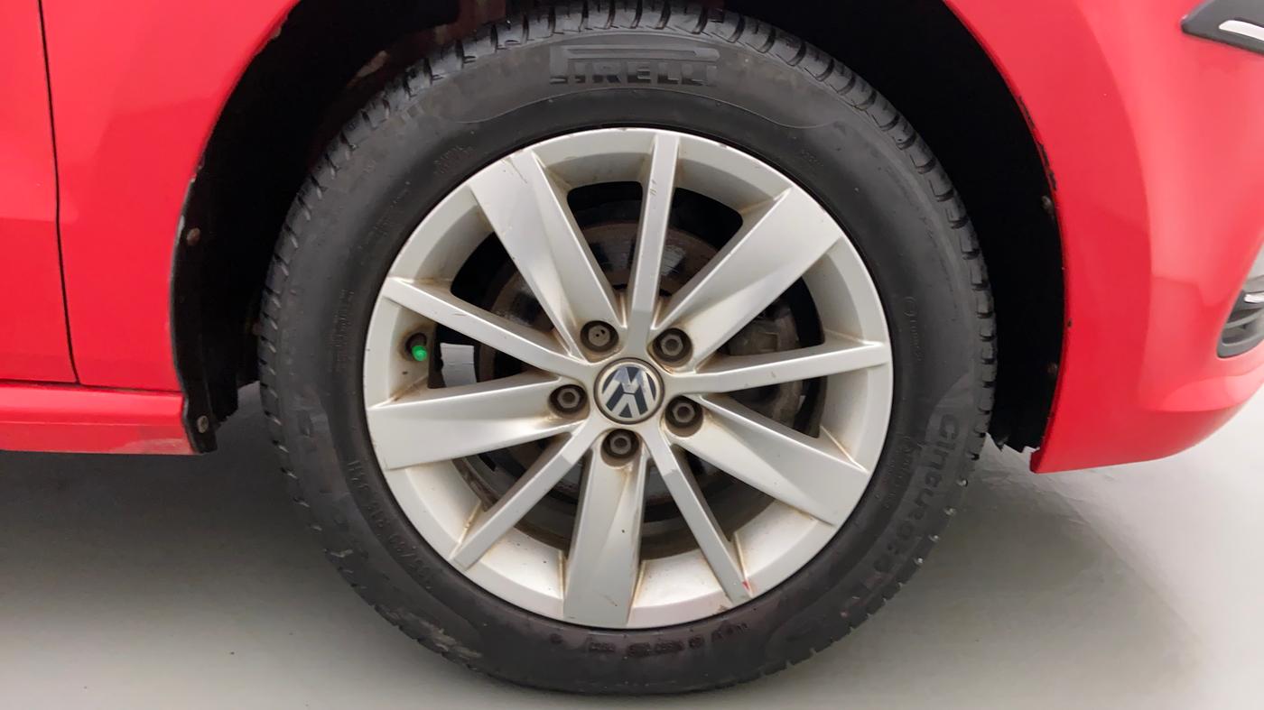 2014 Volkswagen Polo HIGHLINE1.2L PETROL, Petrol, Manual, 46,102 km, Right Front Wheel