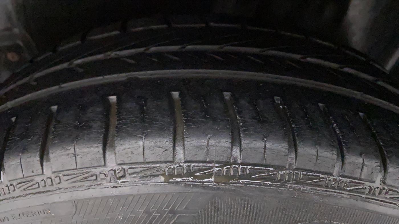 2014 Volkswagen Polo HIGHLINE1.2L PETROL, Petrol, Manual, 46,102 km, Right Front Tyre Tread