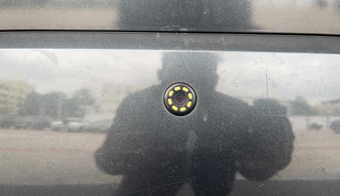 2017 Volkswagen Ameo HIGHLINE1.2L, Petrol, Manual, 72,188 km, Parking Camera