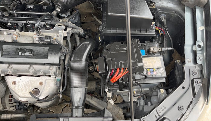 2017 Volkswagen Ameo HIGHLINE1.2L, Petrol, Manual, 72,188 km, Engine View - Left