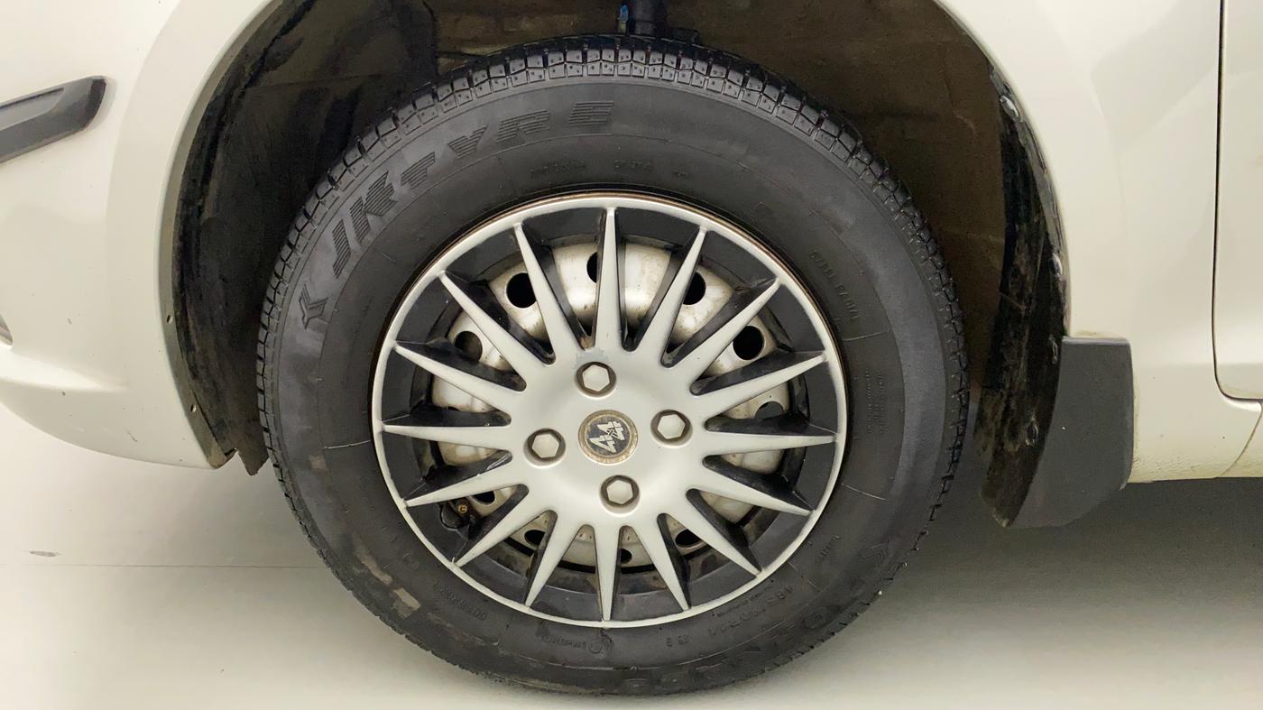 2021 Maruti Swift Dzire TOUR S-CNG (O), CNG, Manual, 23,454 km, Left Front Wheel