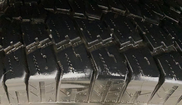 2023 Mahindra Thar LX P 2WD AT HT, Petrol, Automatic, 14,561 km, Right Rear Tyre Tread