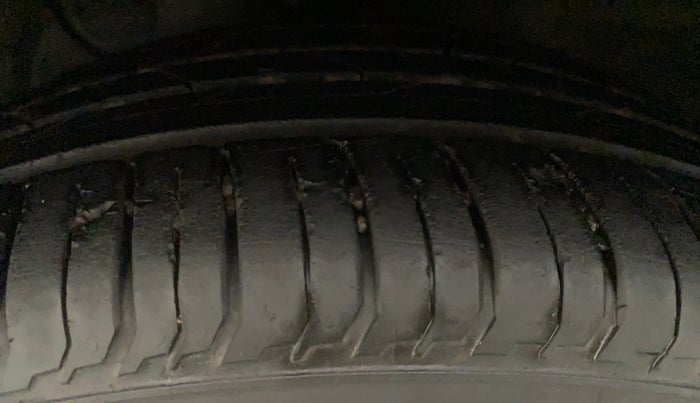 2021 Hyundai NEW I20 ASTA (O) 1.0 TURBO GDI DCT, Petrol, Automatic, 20,339 km, Left Front Tyre Tread