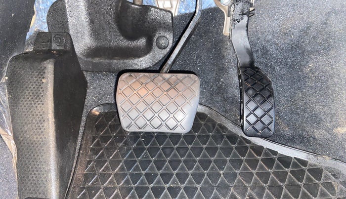 2021 Volkswagen Vento HIGHLINE PLUS 1.0L TSI AT, Petrol, Automatic, 67,711 km, Pedals
