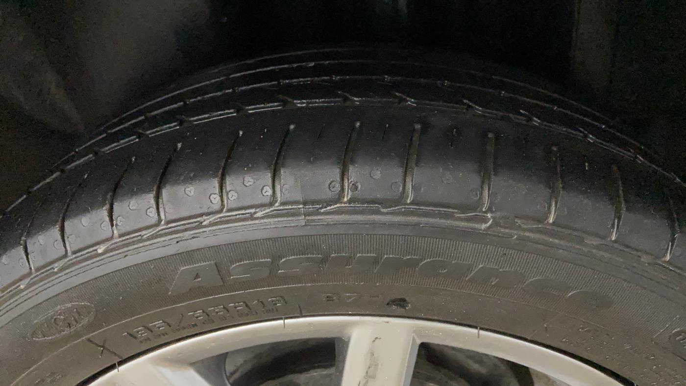 2021 Volkswagen Vento HIGHLINE PLUS 1.0L TSI AT, Petrol, Automatic, 68,261 km, Left Rear Tyre Tread