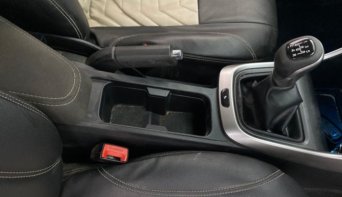 2022 Tata ALTROZ XZ PETROL, Petrol, Manual, 42,232 km, Gear Lever