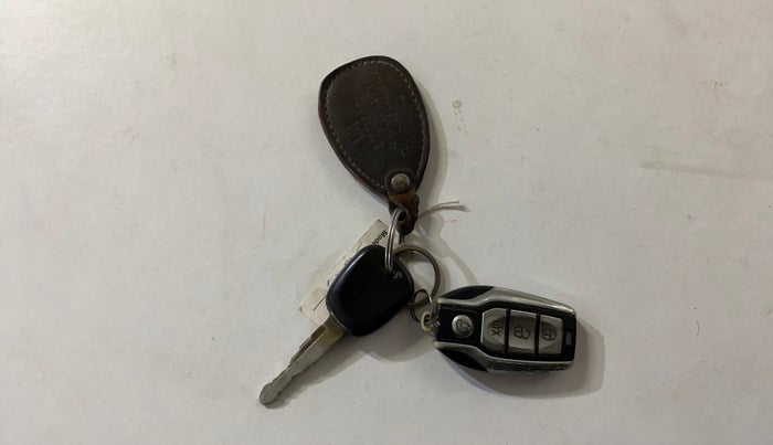 2020 Maruti New Wagon-R LXI CNG 1.0, CNG, Manual, 48,321 km, Key Close Up