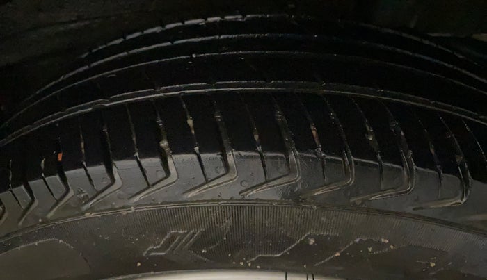 2020 Maruti New Wagon-R LXI CNG 1.0, CNG, Manual, 48,321 km, Left Rear Tyre Tread