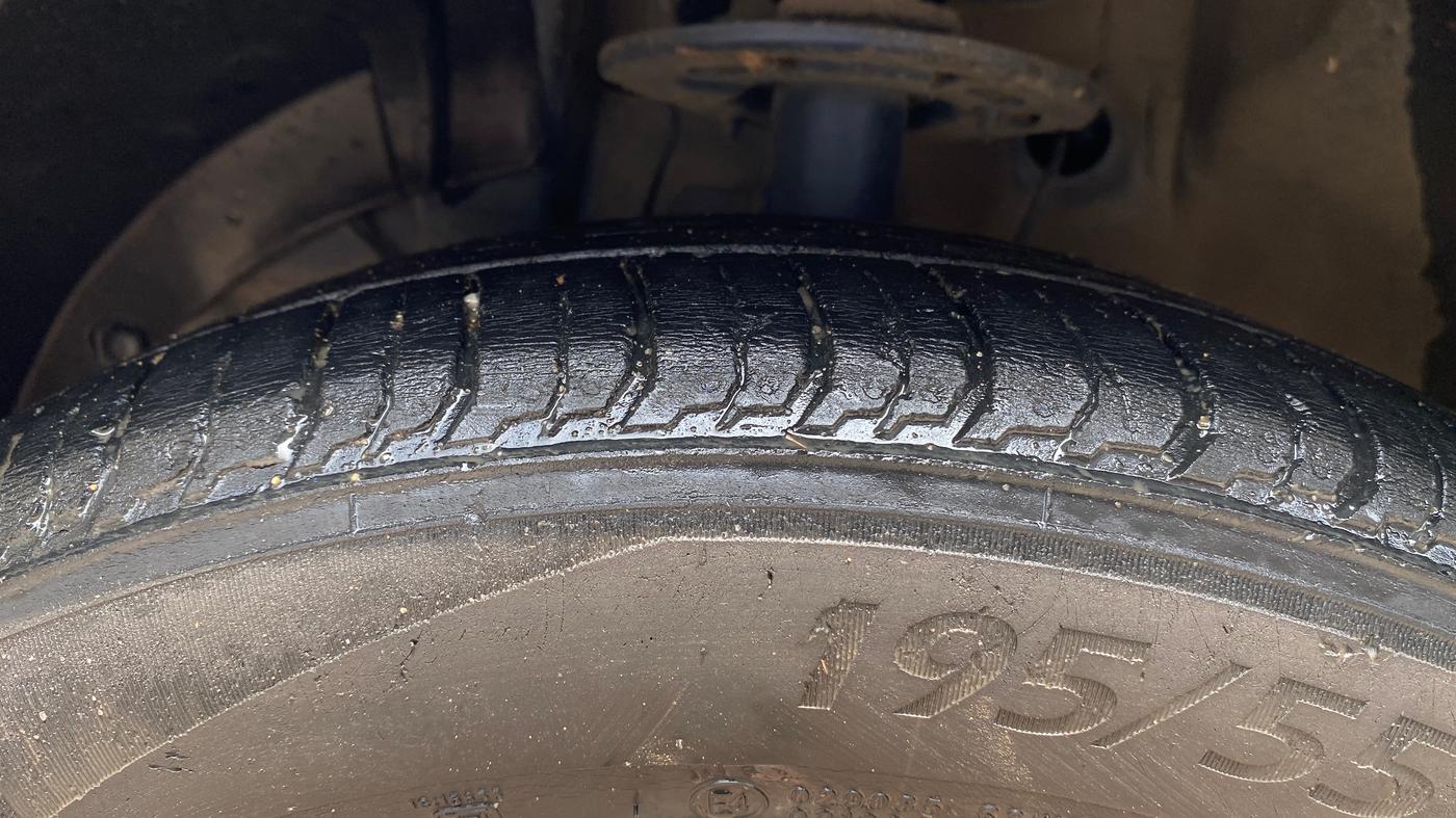 2018 Maruti Baleno ALPHA PETROL 1.2, Petrol, Manual, 90,547 km, Left Front Tyre Tread