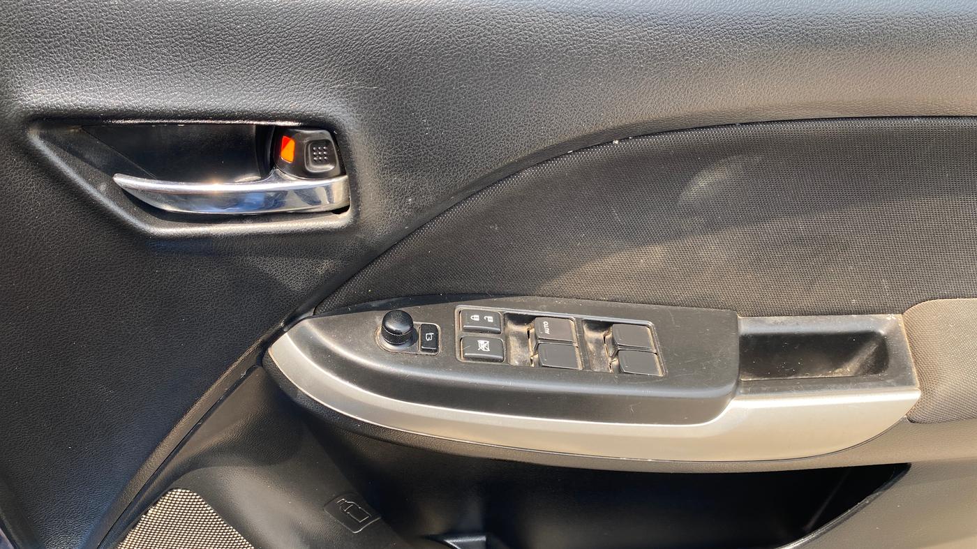 2018 Maruti Baleno ALPHA PETROL 1.2, Petrol, Manual, 90,547 km, Driver Side Door Panels Control