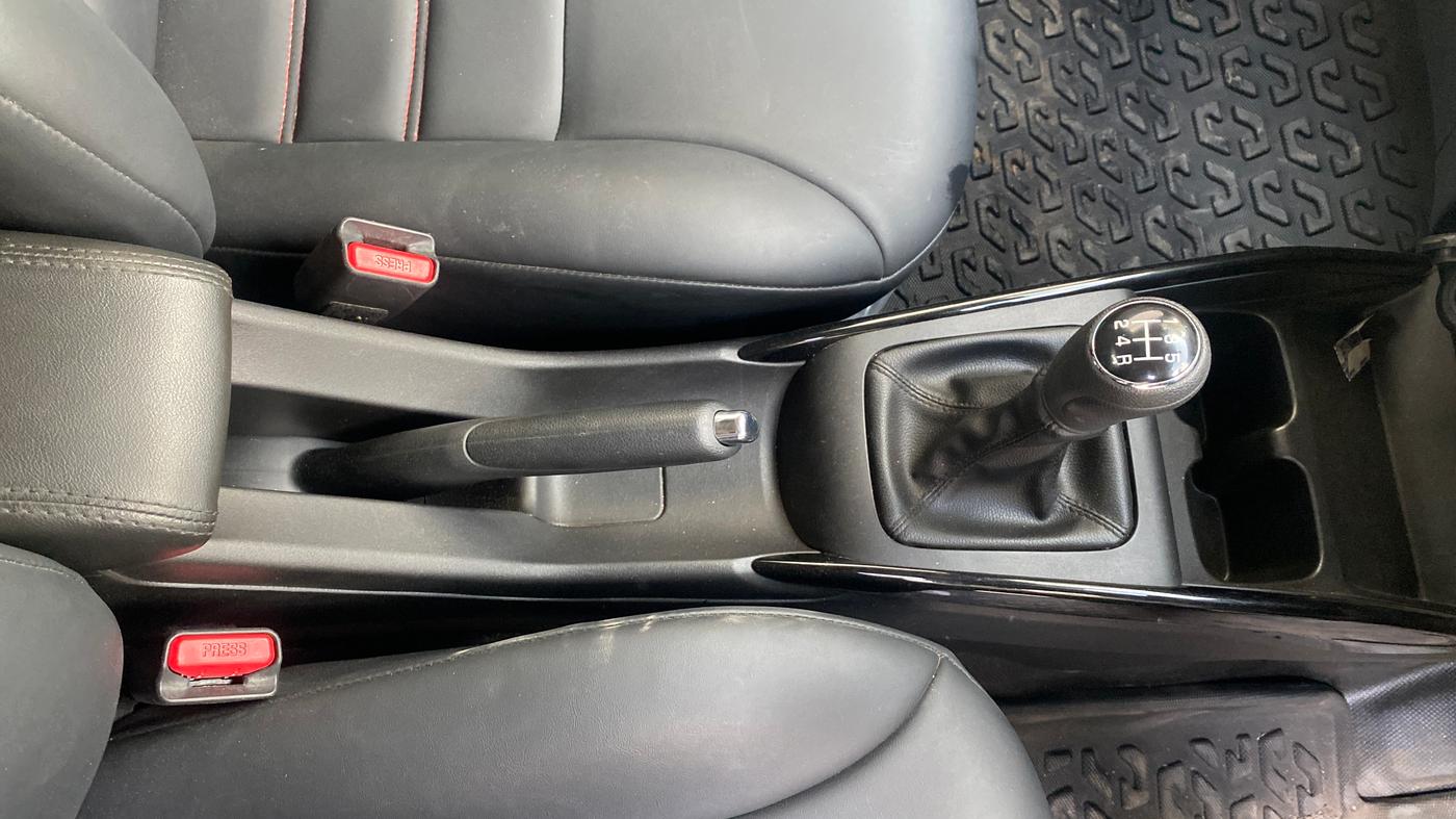 2025 Toyota Glanza G E-CNG, CNG, Manual, 9,848 km, Gear Lever