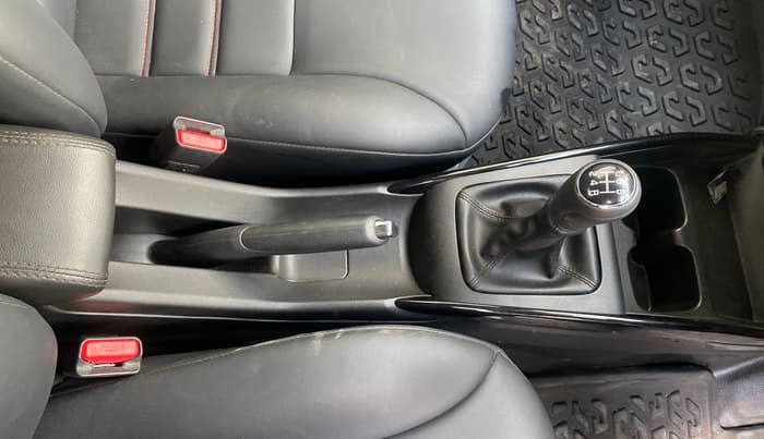 2025 Toyota Glanza G E-CNG, CNG, Manual, 9,848 km, Gear Lever