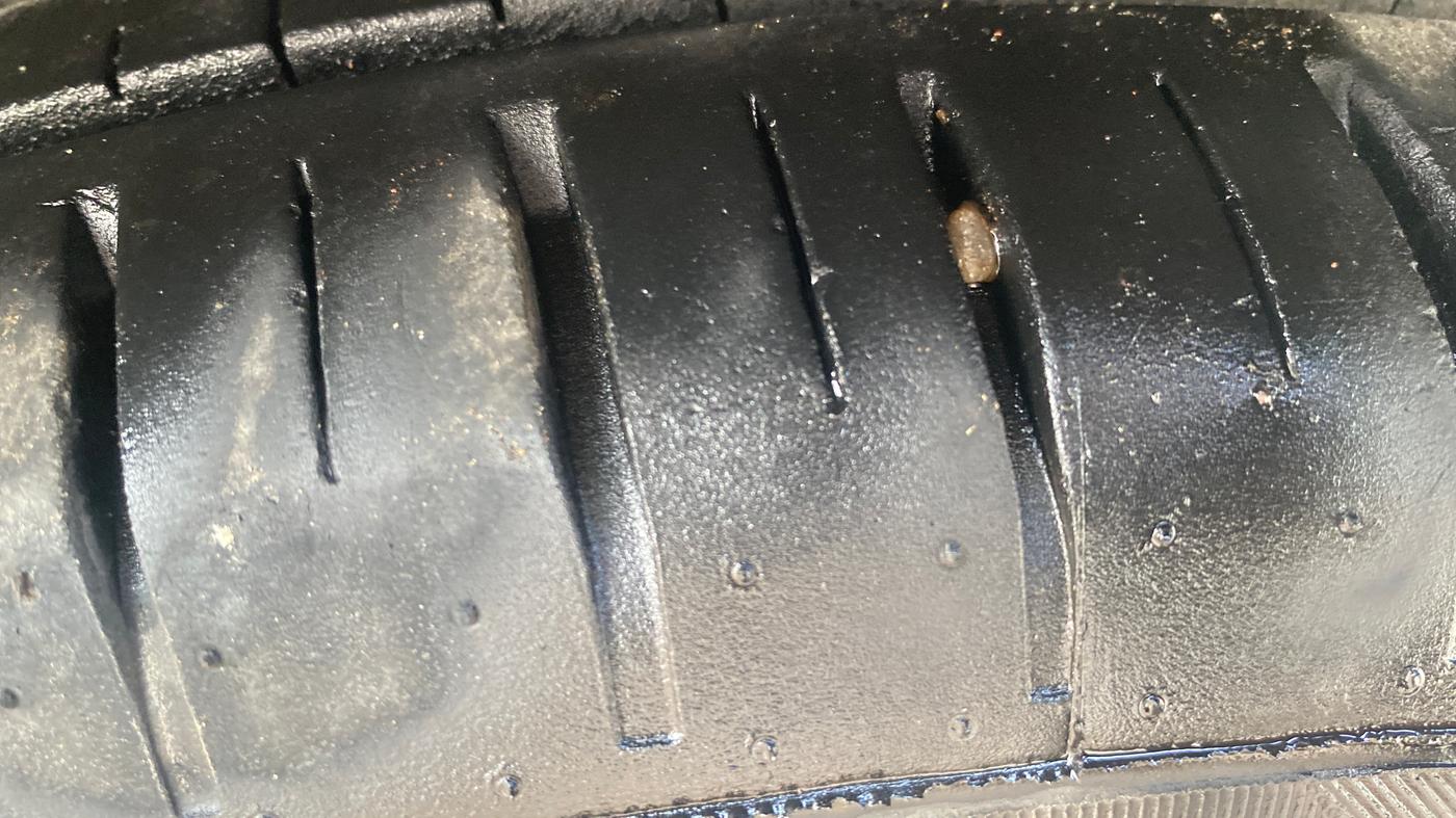 2025 Toyota Glanza G E-CNG, CNG, Manual, 9,848 km, Left Front Tyre Tread