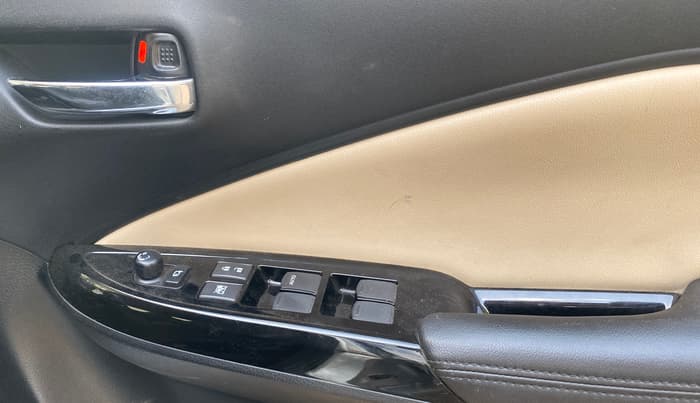 2025 Toyota Glanza G E-CNG, CNG, Manual, 9,848 km, Driver Side Door Panels Control