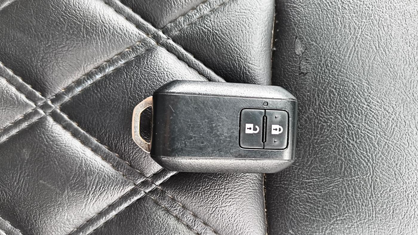 2024 Maruti BREZZA ZXI + SMART HYBRID, Petrol, Manual, 18,387 km, Key Close Up