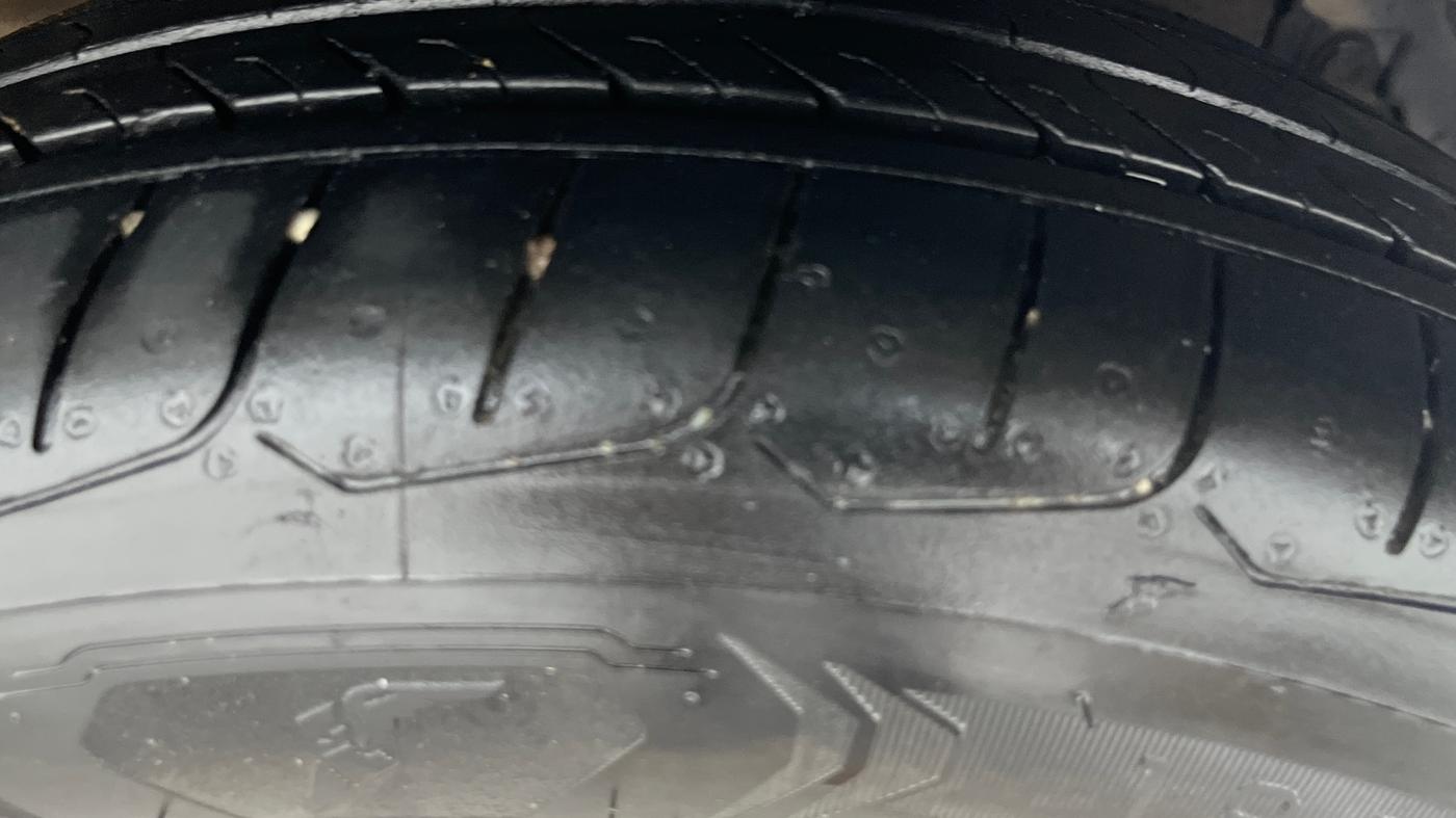 2021 Maruti Ciaz DELTA 1.5 SHVS MT PETROL, Petrol, Manual, 62,560 km, Right Front Tyre Tread