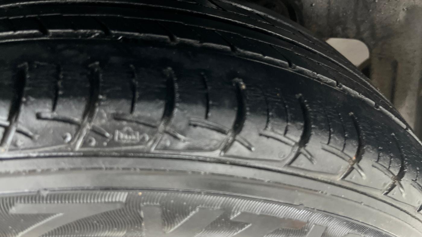 2021 Maruti Ciaz DELTA 1.5 SHVS MT PETROL, Petrol, Manual, 62,560 km, Right Rear Tyre Tread