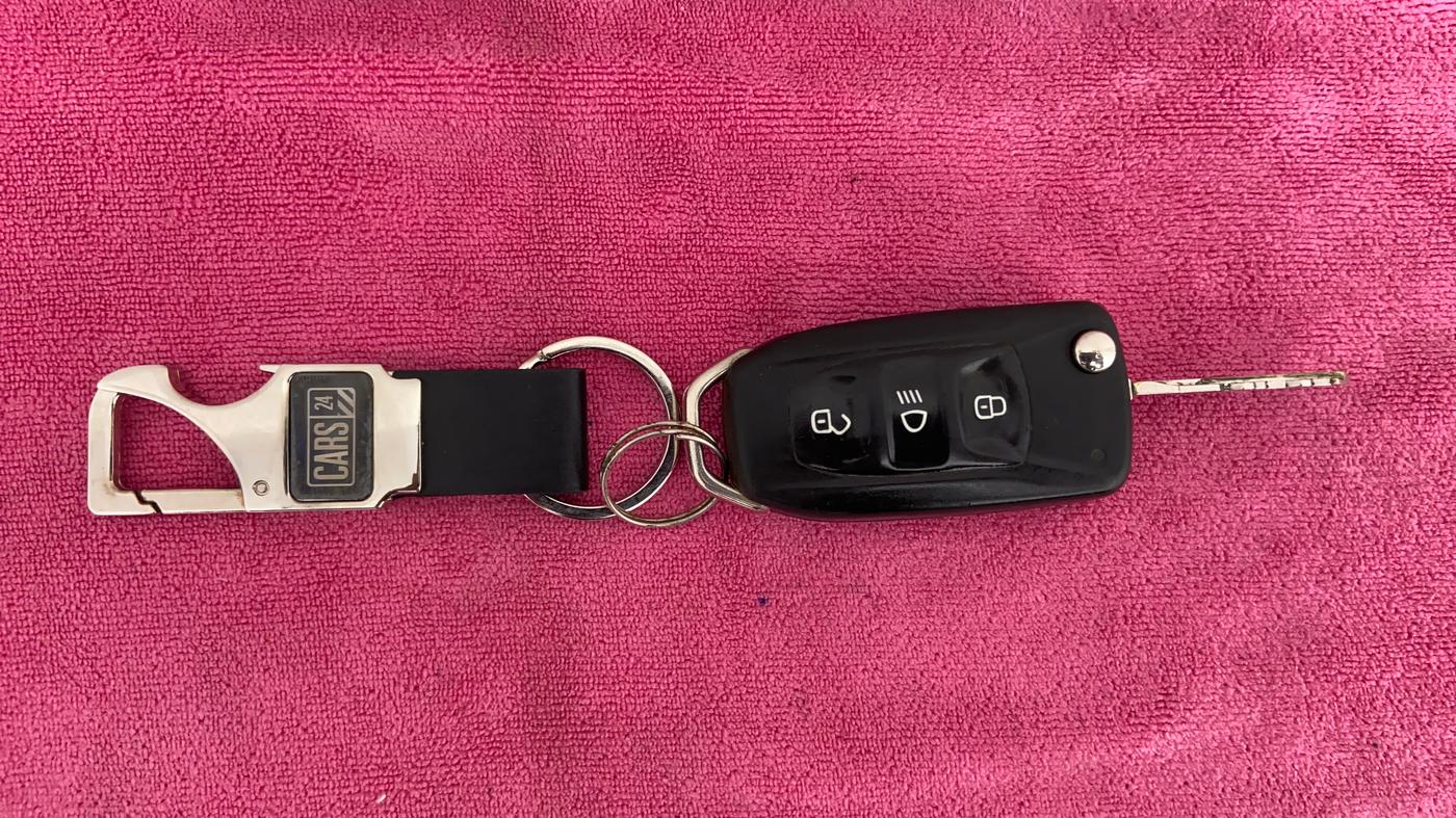 2018 Tata Hexa Varicor 320 XE, Diesel, Manual, 29,808 km, Key Close-up