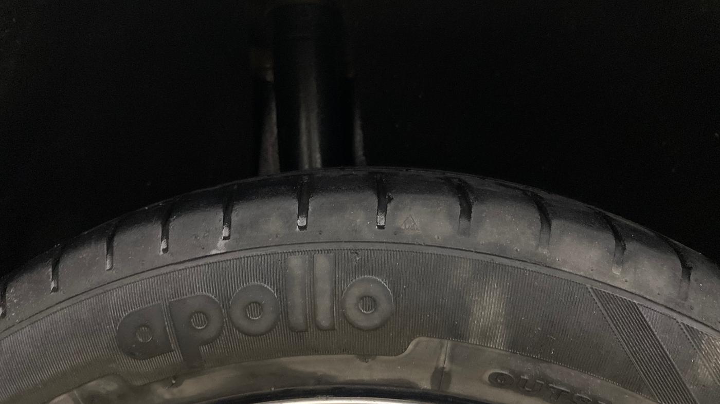 2019 Toyota Glanza V CVT, Petrol, Automatic, 75,116 km, Right Rear Tyre Tread