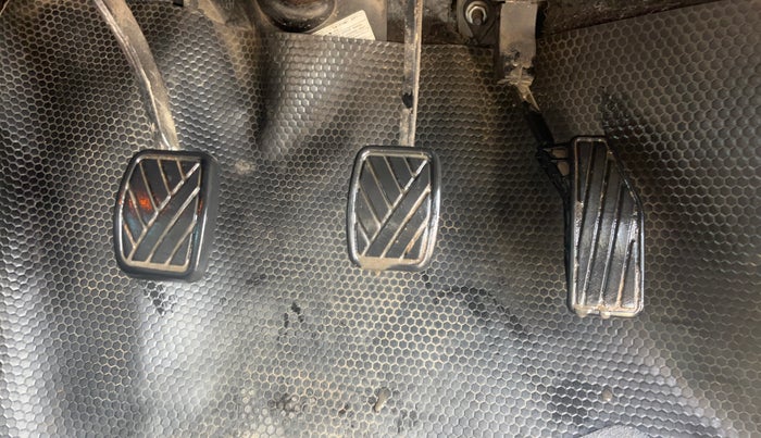 2017 Maruti Baleno ALPHA PETROL 1.2, Petrol, Manual, 71,687 km, Pedals