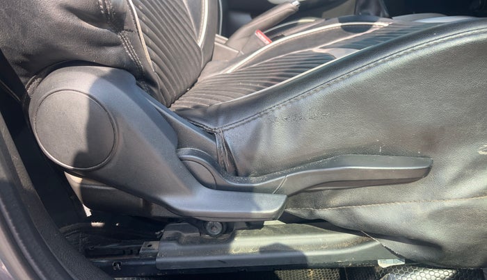 2017 Maruti Baleno ALPHA PETROL 1.2, Petrol, Manual, 71,687 km, Driver Side Adjustment Panel