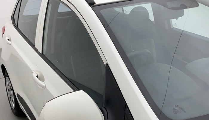 2015 Hyundai Grand i10 SPORTZ 1.1 CRDI, Diesel, Manual, 88,815 km, Right A pillar - Minor scratches