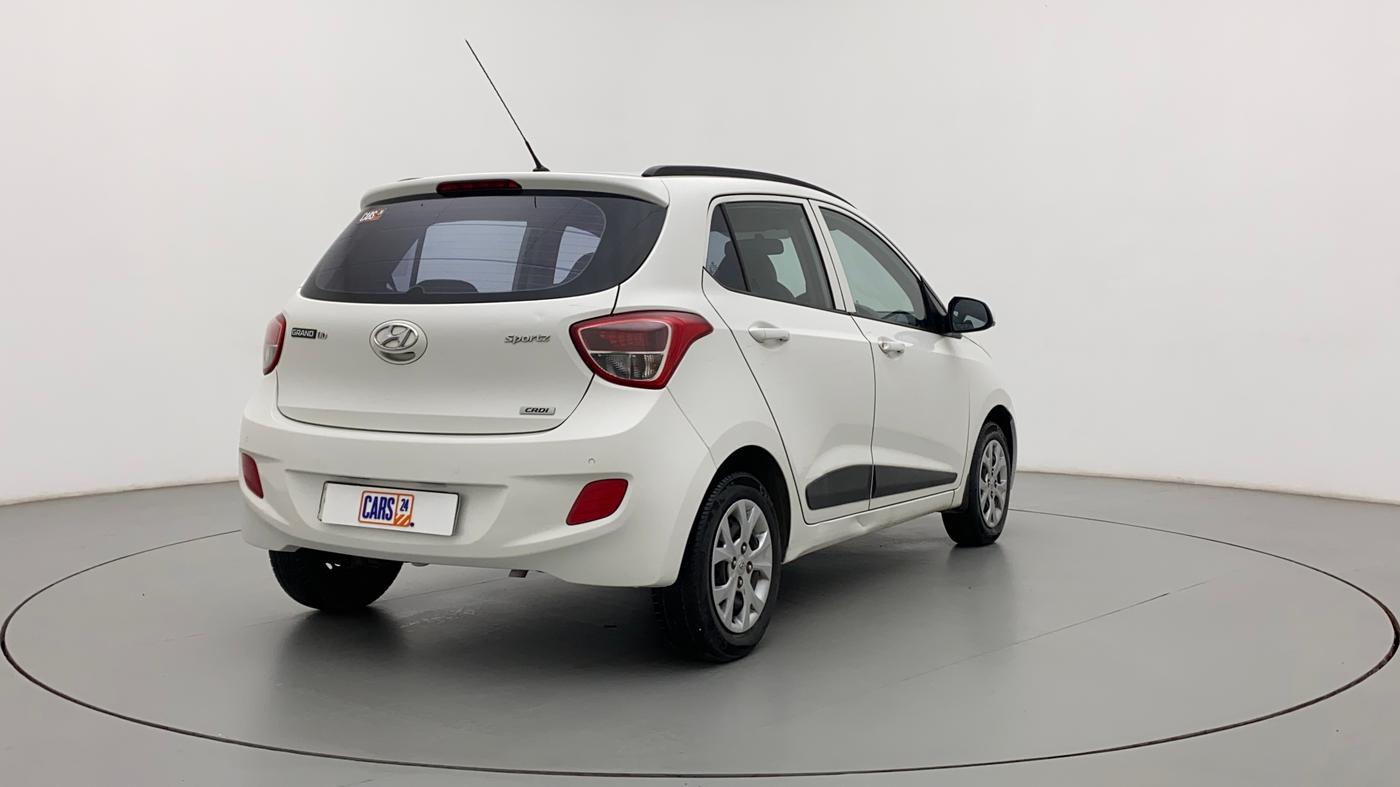2015 Hyundai Grand i10 SPORTZ 1.1 CRDI, Diesel, Manual, 88,815 km, Right Back Diagonal