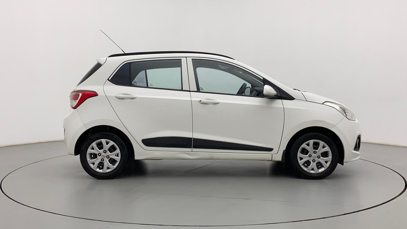 2015 Hyundai Grand i10 SPORTZ 1.1 CRDI, Diesel, Manual, 88,815 km, Right Side View